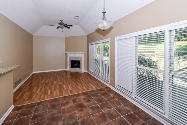 Building Photo - 9224 Chimneyrock Blvd.
