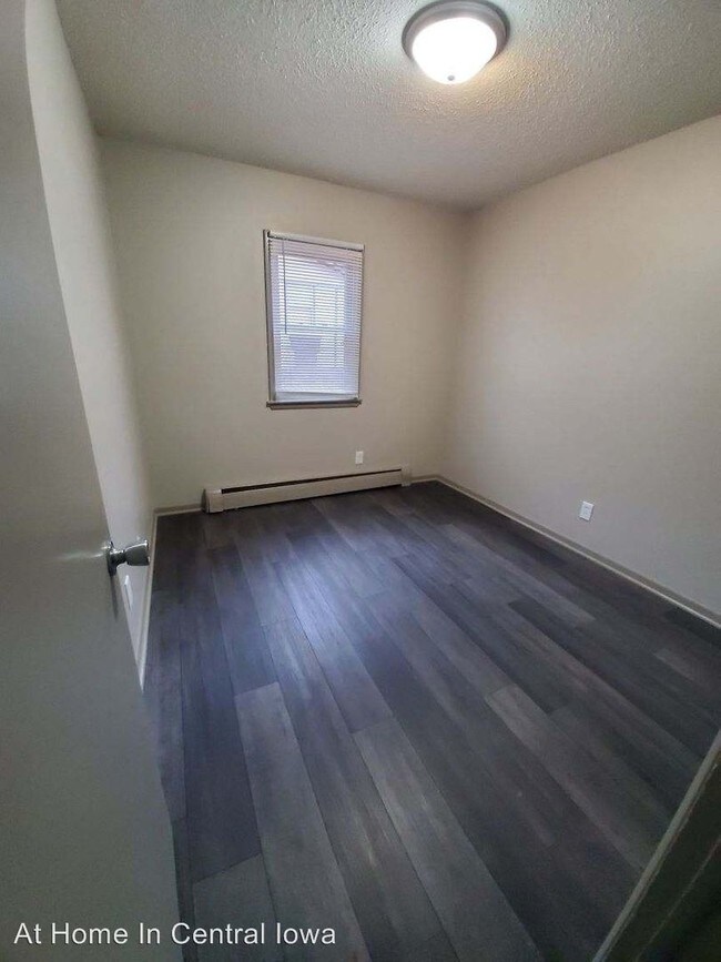 Foto del edificio - 3417 E 26th St