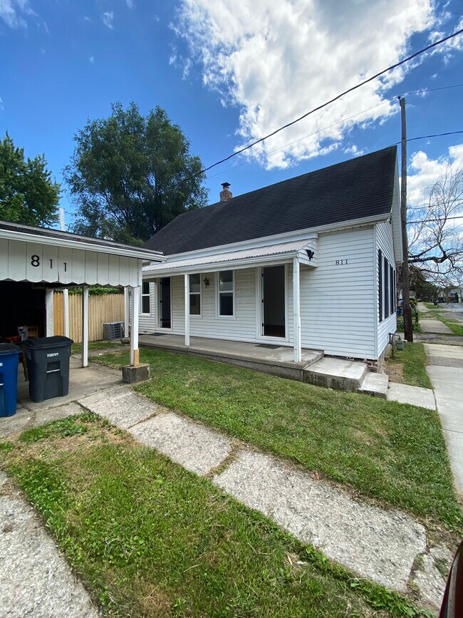 Foto del edificio - 811 Willard St