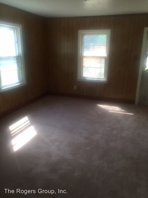Building Photo - 3 br, 1 bath House - 819 Arrow St.