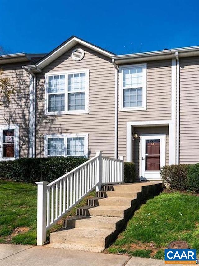 Building Photo - 121 Waterbury Ct
