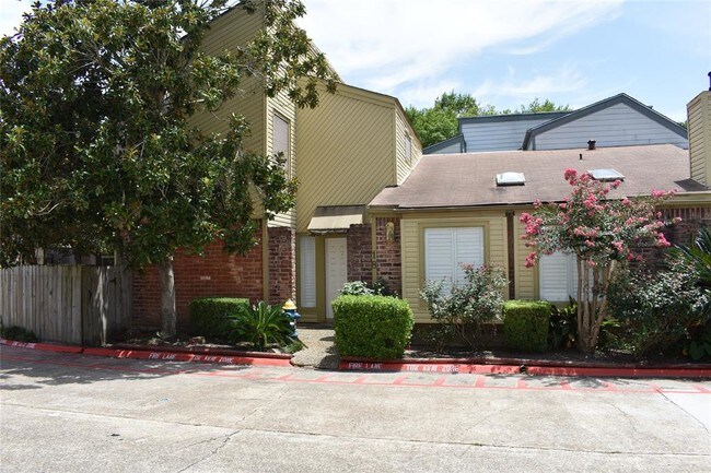 Building Photo - 1829 Bering Dr