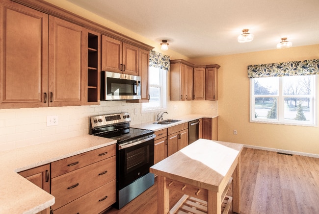 Foto del edificio - 4487 Straight Arrow Rd