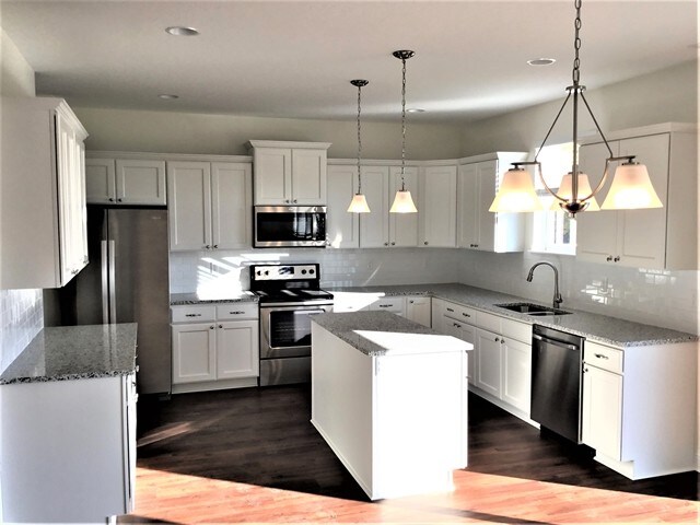 Building Photo - 54 S Lancaster Drive