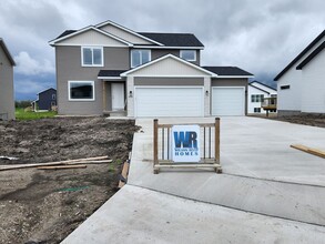 Building Photo - 295 NW Morgan Ct