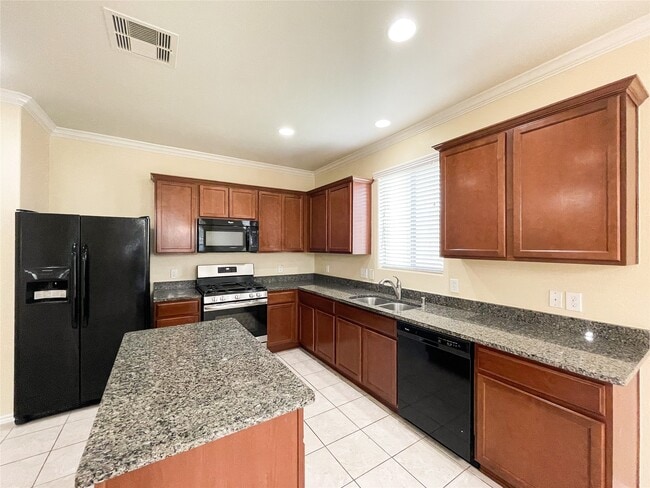 Foto del edificio - 5218 Hickory Harvest Dr