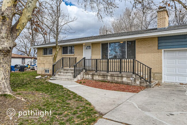 Foto del edificio - 2130 North 4650 West, Plain City, UT, 84404