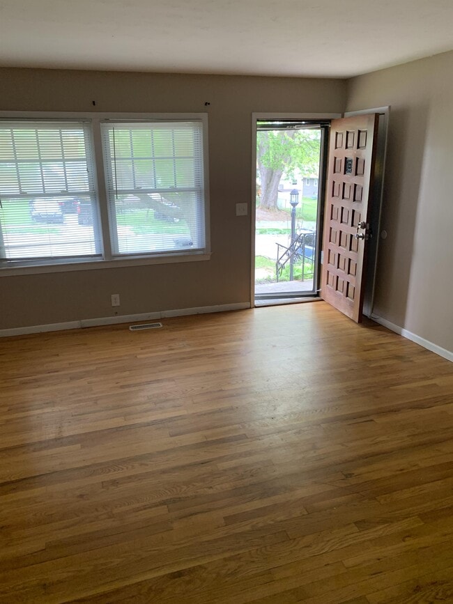 Photo - 6106 Ellison Ave House