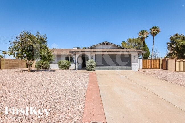 Building Photo - 3802 W Juniper Ave