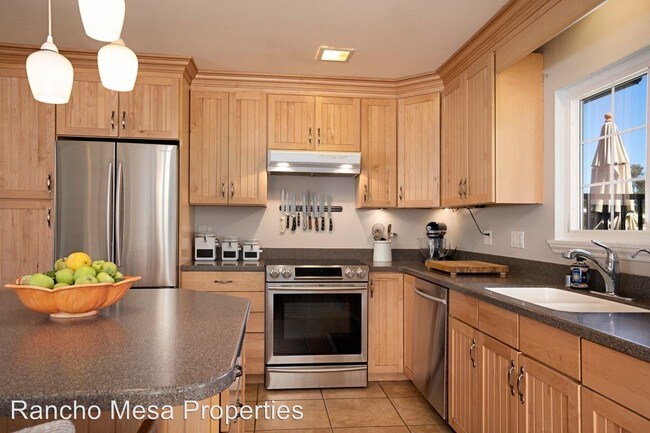 Building Photo - 3 br, 2 bath House - 1919 Harmony Grove Rd