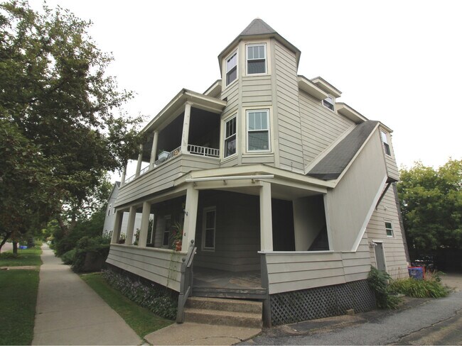 Building Photo - 43 Ward St