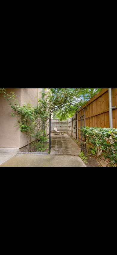 Side patio - 3918 N Hall St