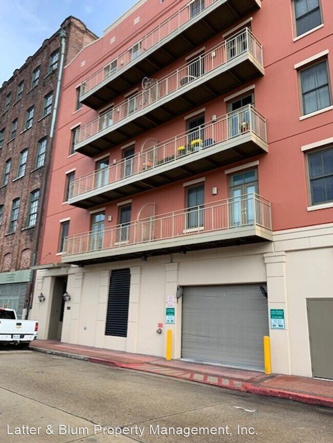 Building Photo - 2 br, 2 bath House - 450 John Churchill Ch...
