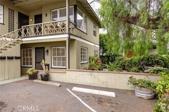 Building Photo - 370 Loma Terrace