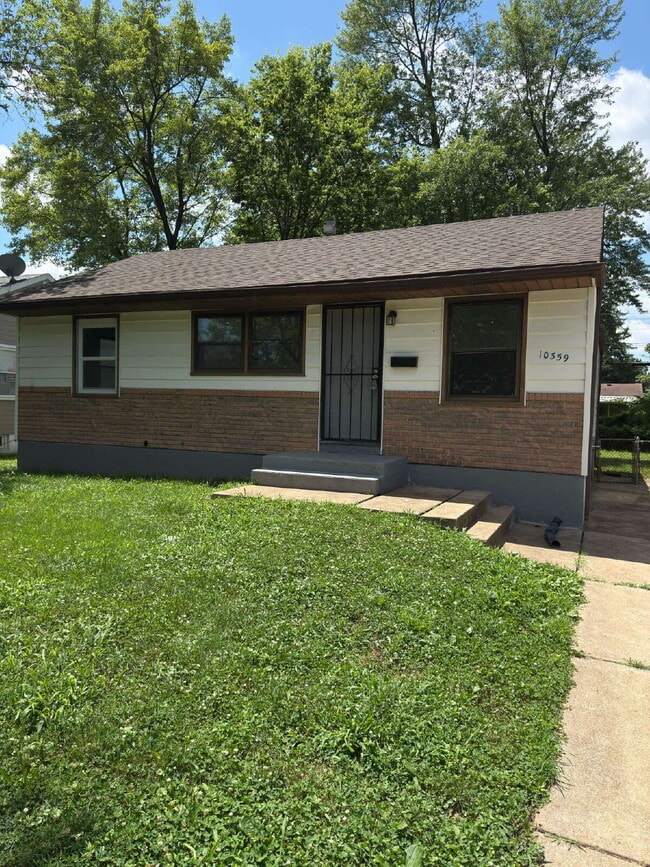 Photo - 10359 Renfrew Dr Apartment
