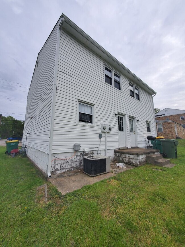 Foto del edificio - 2305 Poplar St