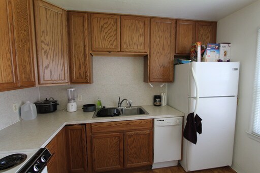 Primary Photo - 568 S 33rd St