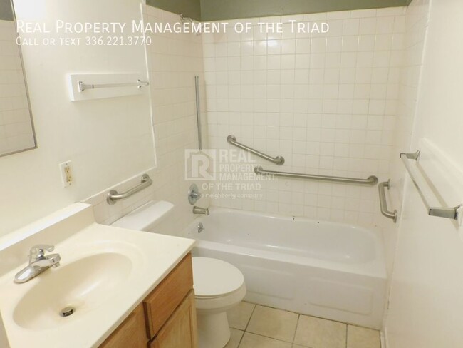 Foto del edificio - 2BD/1BA Apartment in Convenient Location w...