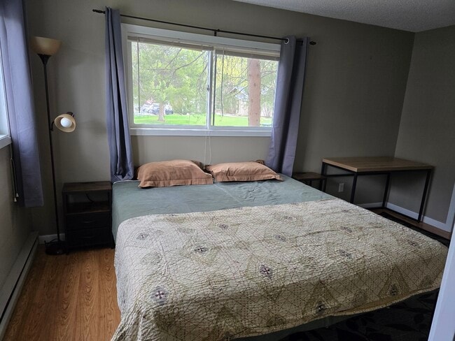 King size bed, new mattress - 1315 Sparta Plz