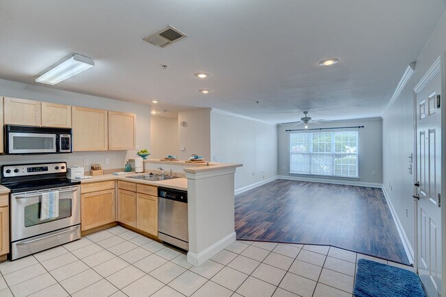 Foto del edificio - 2820 Bloomfield Ln