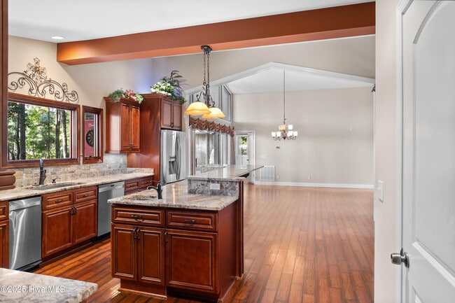 Foto del edificio - 426 Loblolly Dr