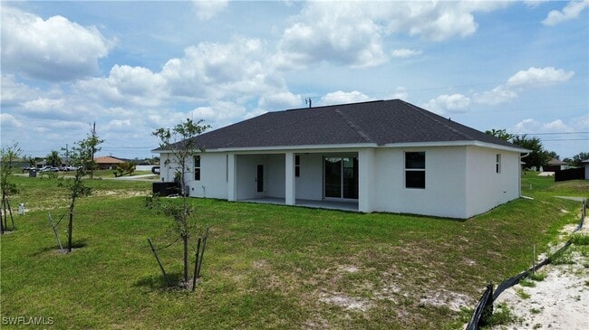 Building Photo - 1316 NE 1st Pl