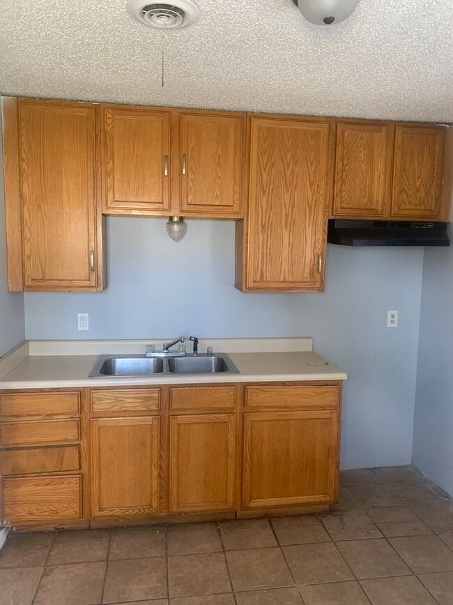 Building Photo - 3/2 remodeled