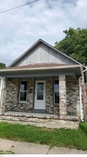 Building Photo - 108 N McGee St