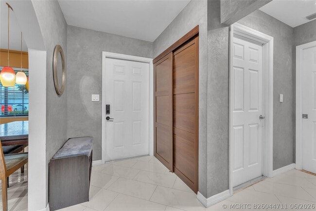 Building Photo - 8407 NW 78th Ct