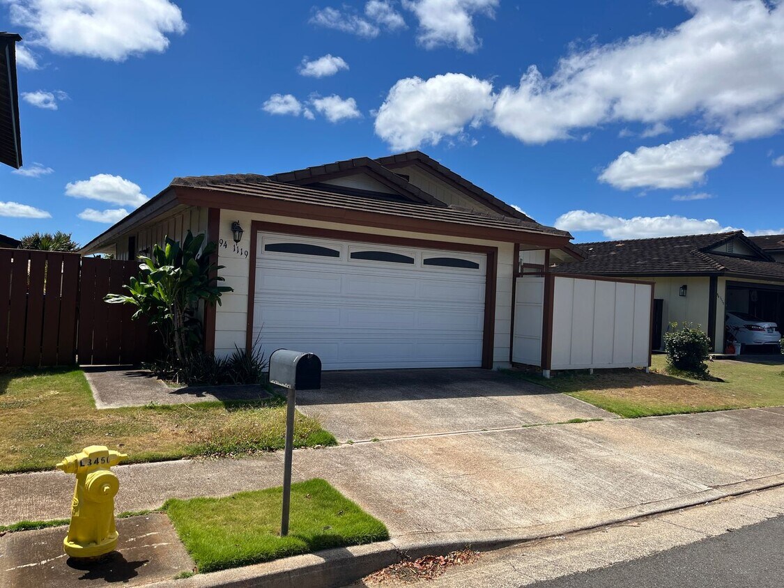 Foto principal - Waipio Gentry (Waipahu) - 3 bedroom single...