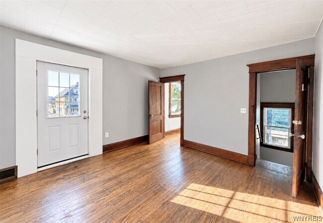 Building Photo - 9 Lovering Ave