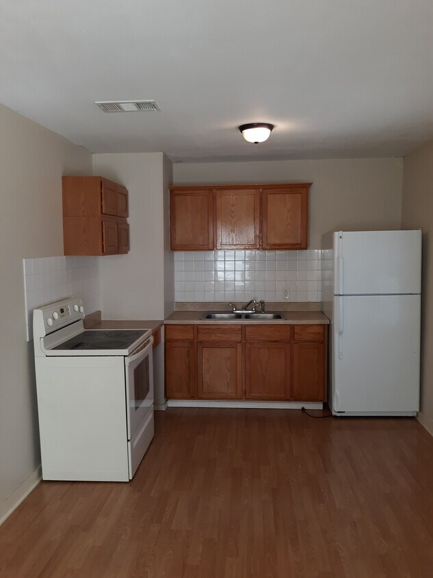 Primary Photo - 509 Wolf St