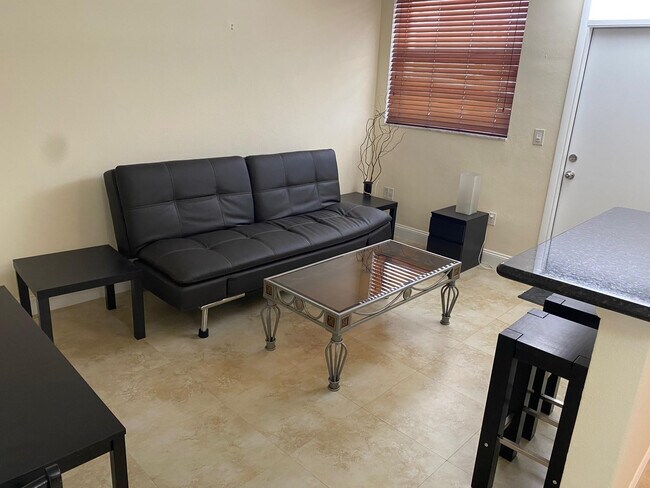 Foto del edificio - 335 Collins Ave