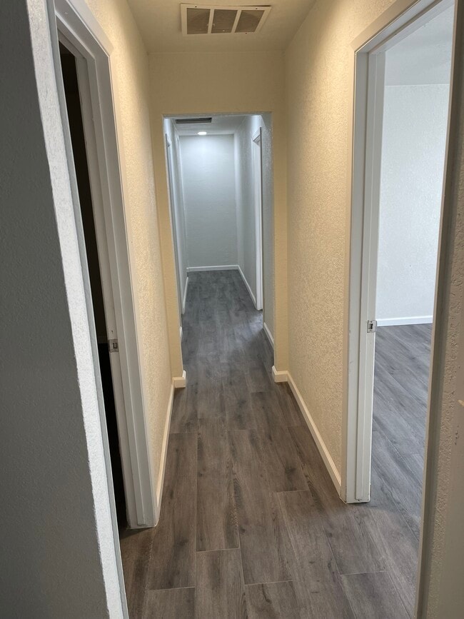 Foto del edificio - 21340 Baldwin Ln