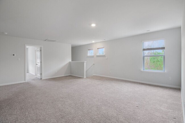 Foto del edificio - Gorgeous Newer Construction In Sneads Ferry!!