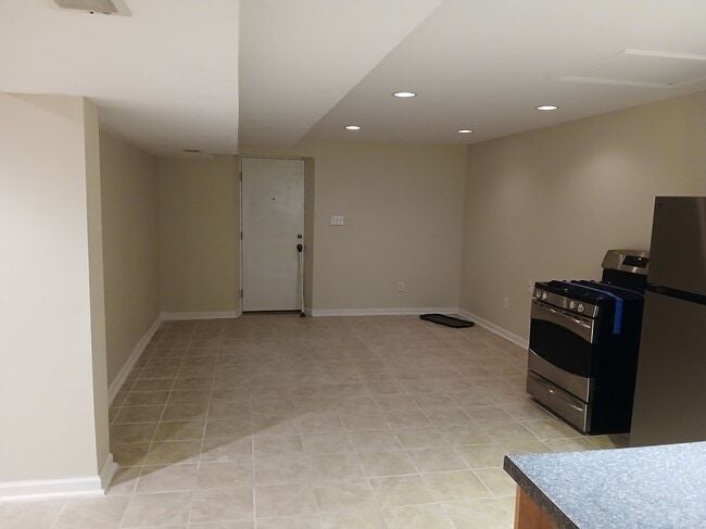 Foto del edificio - 7001 Chain Fern Ct