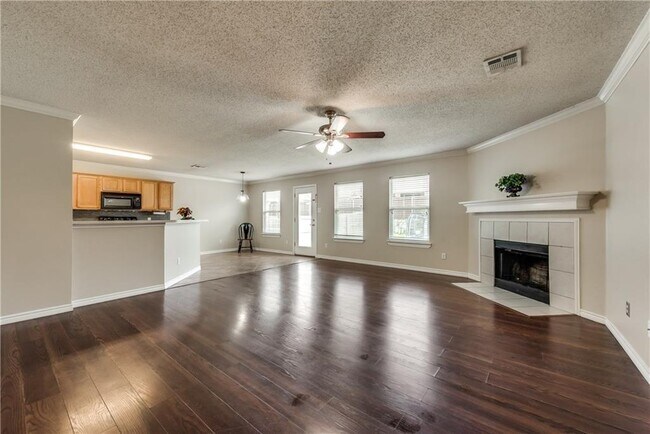 Building Photo - 9905 George Washington Dr