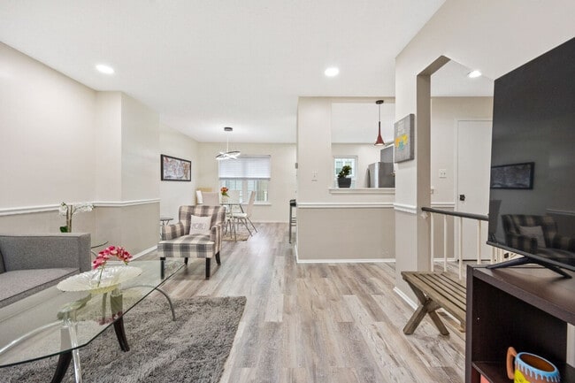 Building Photo - 2265 Chestnut Burr Ct