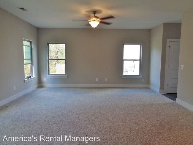 Foto del edificio - 4 br, 2.5 bath House - 145 Greenwood Circle