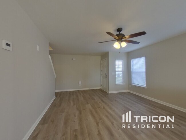 Building Photo - 379 Charter Oak Ct
