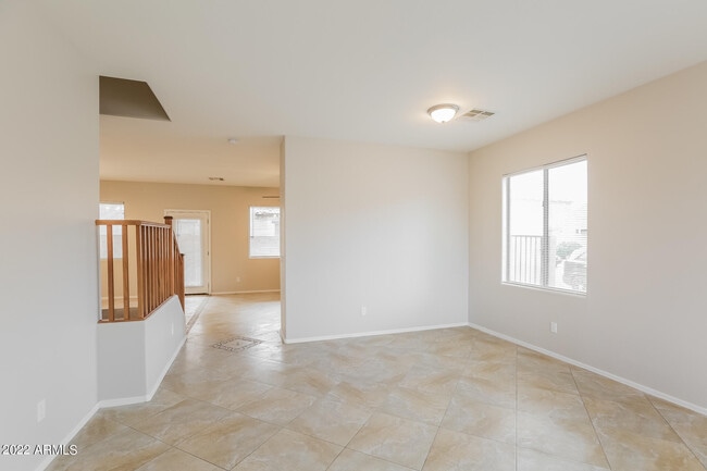 Building Photo - 7404 W Wolf St