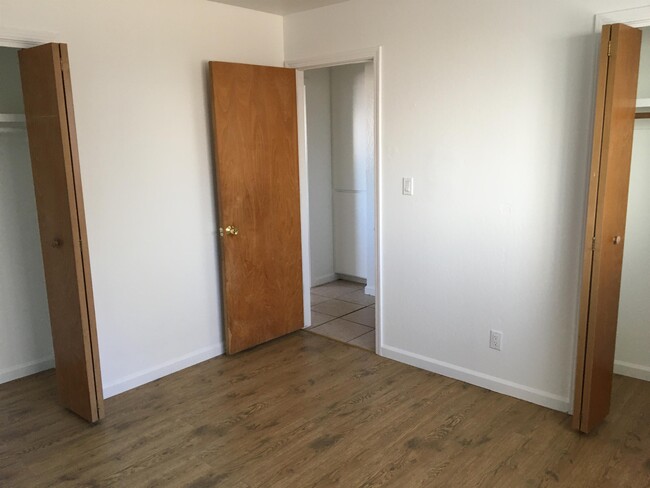 Building Photo - 1502 Rand Ave
