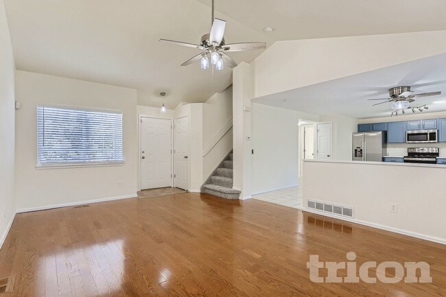 Building Photo - 5305 S Valdai St