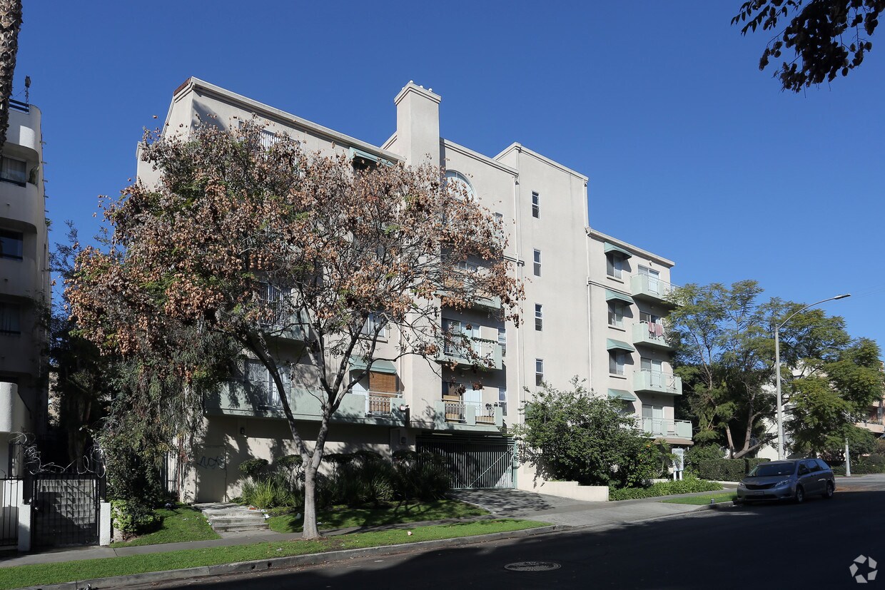 Primary Photo - Berendo Apartments