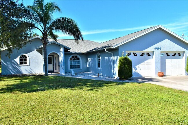Foto del edificio - 3 br, 2.5 bath House - 4695 Blueridge St