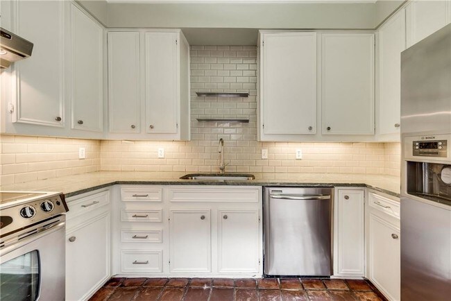 Foto del edificio - 4518 Glenwick Ln