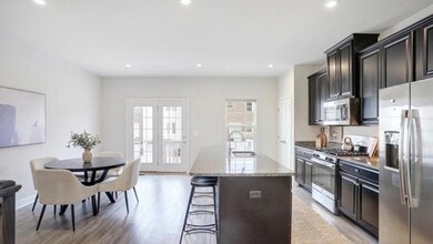 Building Photo - 11407 Willow Green Cir