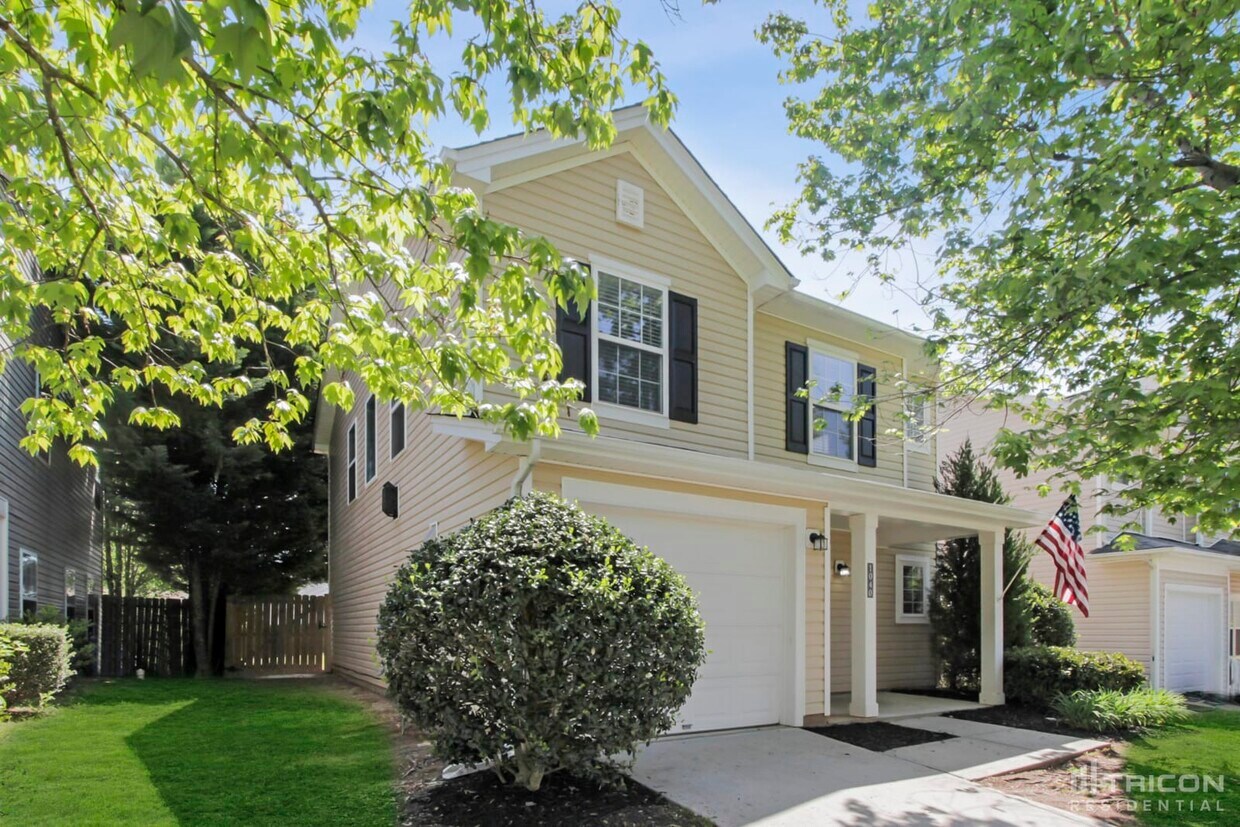 Primary Photo - 1040 Kings Mountain Ln