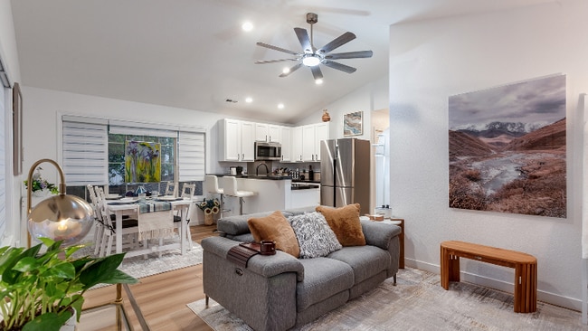 Photo - 15270 SW Springdale Ct (Beaverton, OR) Townhome