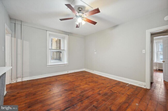 Building Photo - 476 Krams Ave